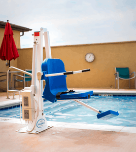 Installed by the pool - Ranger 2 Powered Pool Lift ADA Compliant by Aqua Creek | Wheelchair Liberty
