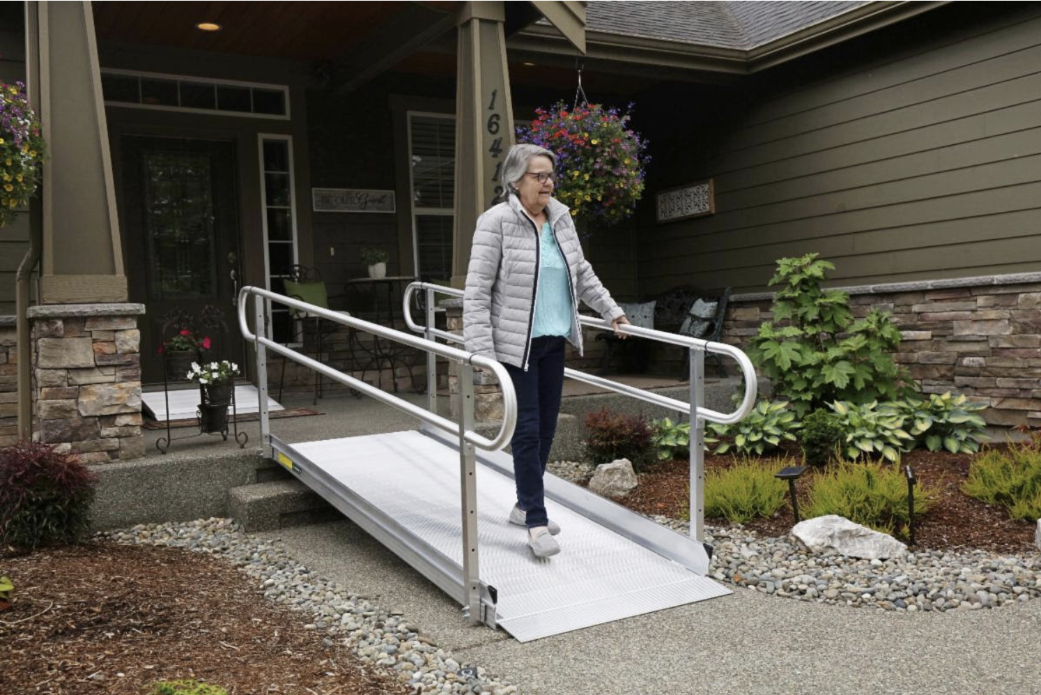 EZ-ACCESS Gateway 3G Portable Solid Surface Mobility Ramps with Vertical Picket Handrails - 6 Foot