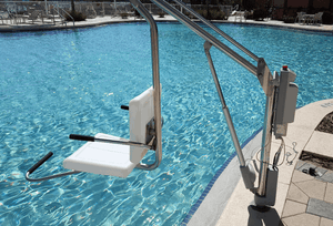 Facing Pool Shot - Spectrum Aquatics Motion Trek 350 ADA Pool Lift | Wheelchair Liberty