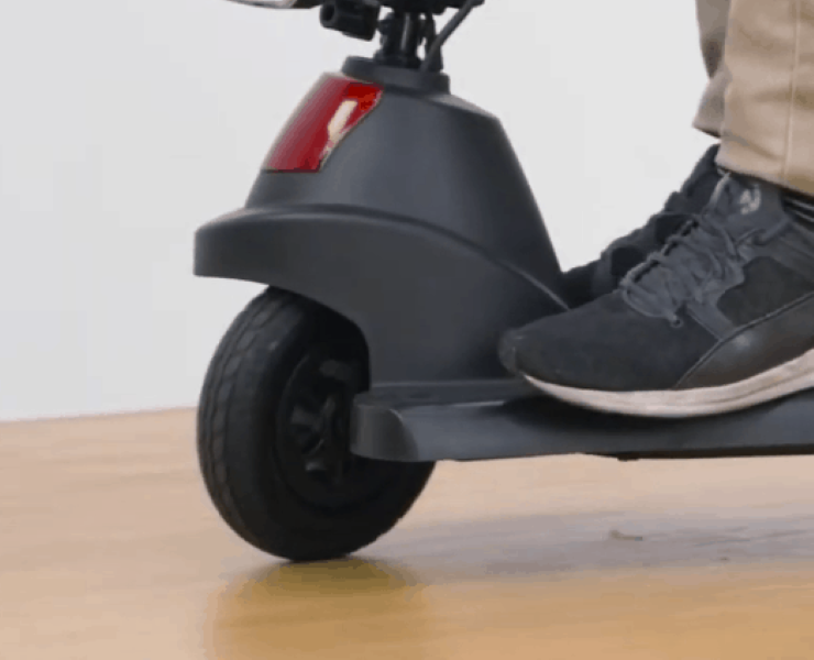 Front Tires - Roadster Deluxe S731 Electric Scooter by Merits | Wheelchair Liberty
