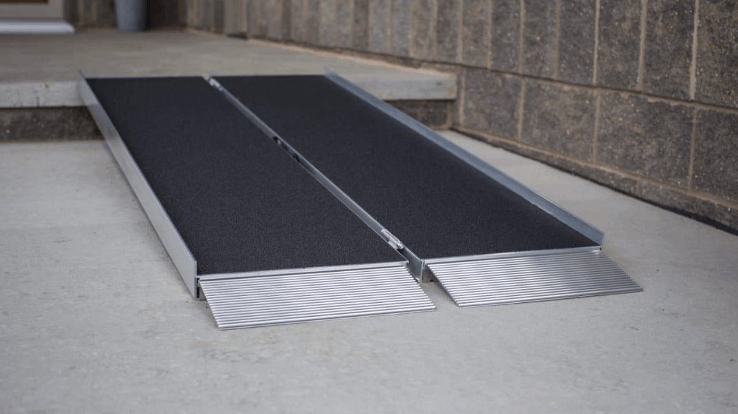 SUITCASE® Singlefold AS Portable Ramp - EZ-ACCESS | Wheelchair Liberty