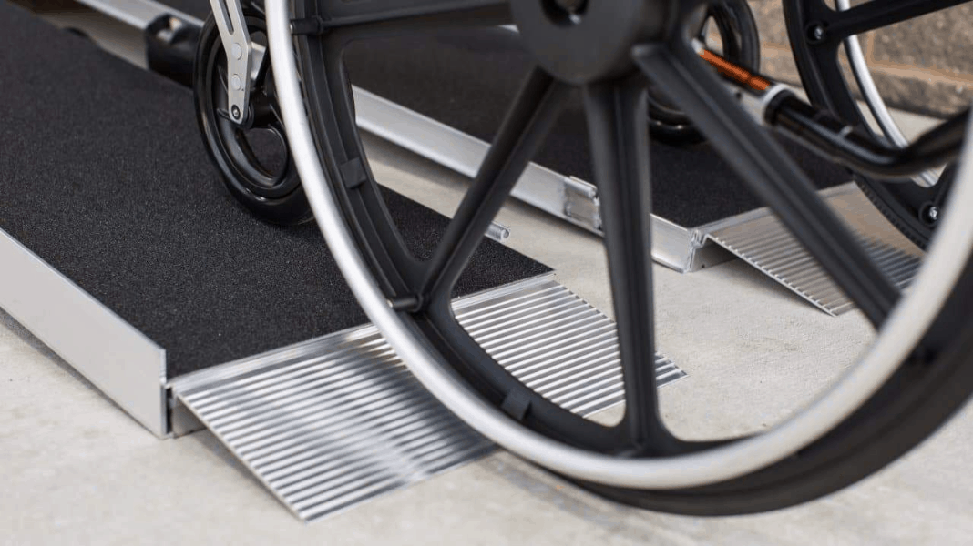 SUITCASE® Singlefold AS Portable Ramp - EZ-ACCESS | Wheelchair Liberty