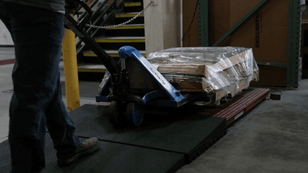 TRANSITIONS® Modular Entry Mat by EZ-ACCESS® | Wheelchair Liberty